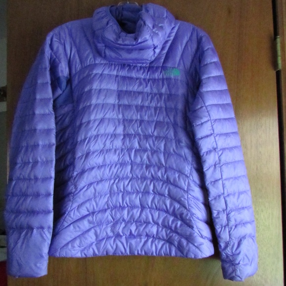 The North Face Lavender Women's Lightweight Cold Weather Puffer Jacket S - Picture 9 of 15